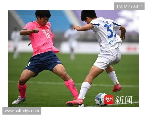 苏超昆山赛场激战落幕,10 分钟直达阳澄湖追风逐光品湖鲜(1) 苏超昆山赛场激战落幕,10 分钟直达阳澄湖追风逐光品湖鲜(1)